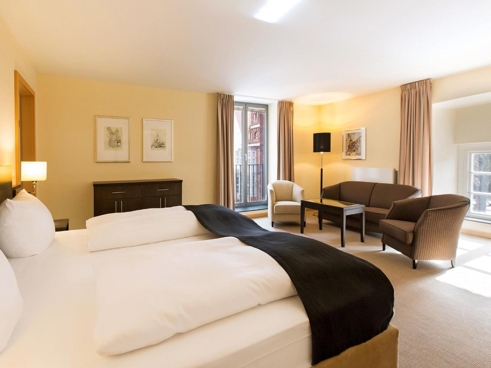 Dormero Hotel Altes Kaufhaus Lueneburg Bagian luar foto